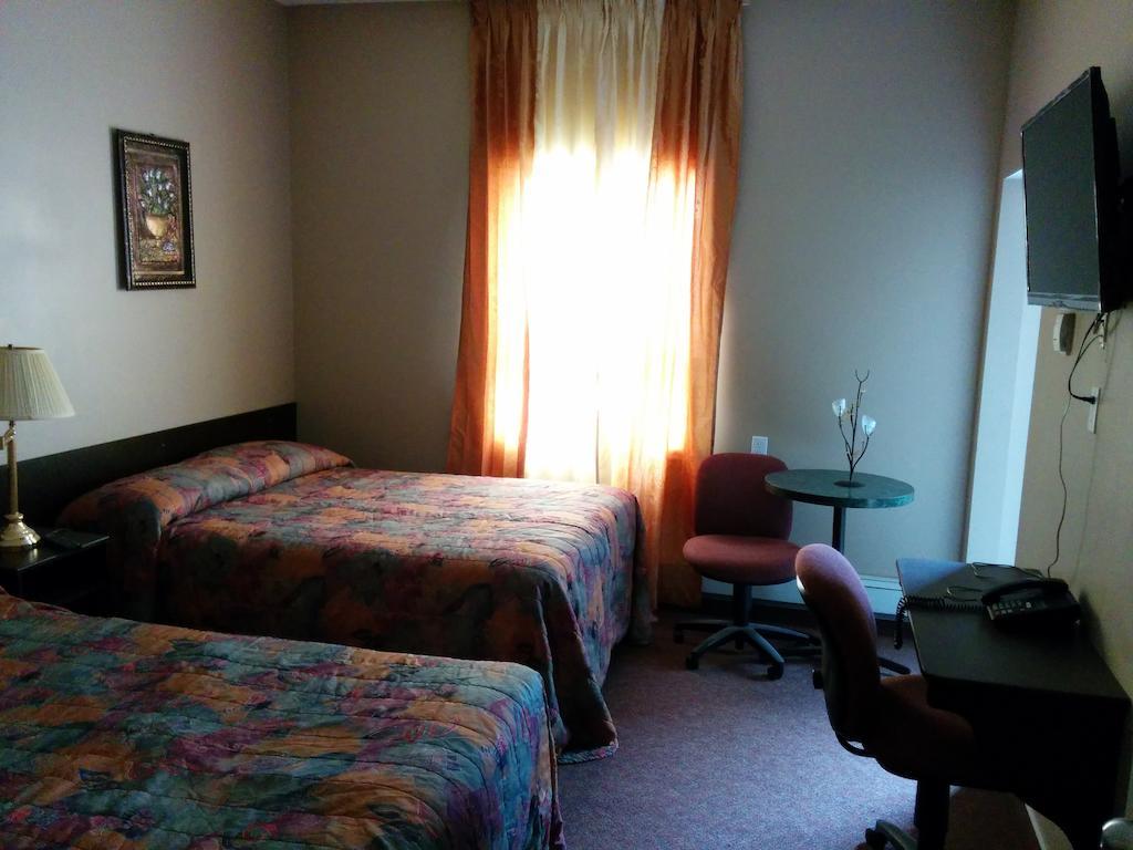 Bonnyville Hotel Номер фото