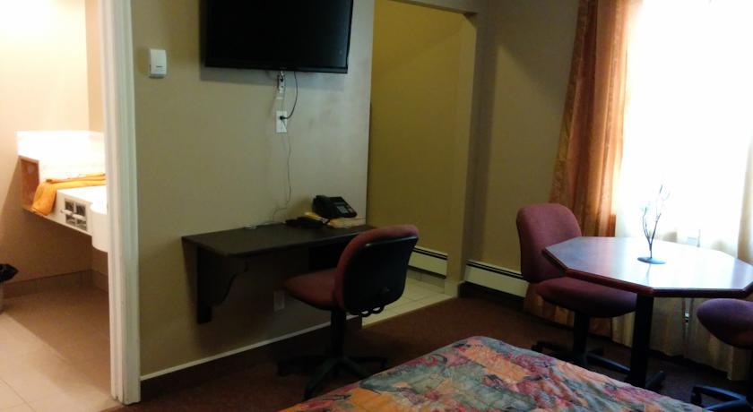 Bonnyville Hotel Номер фото